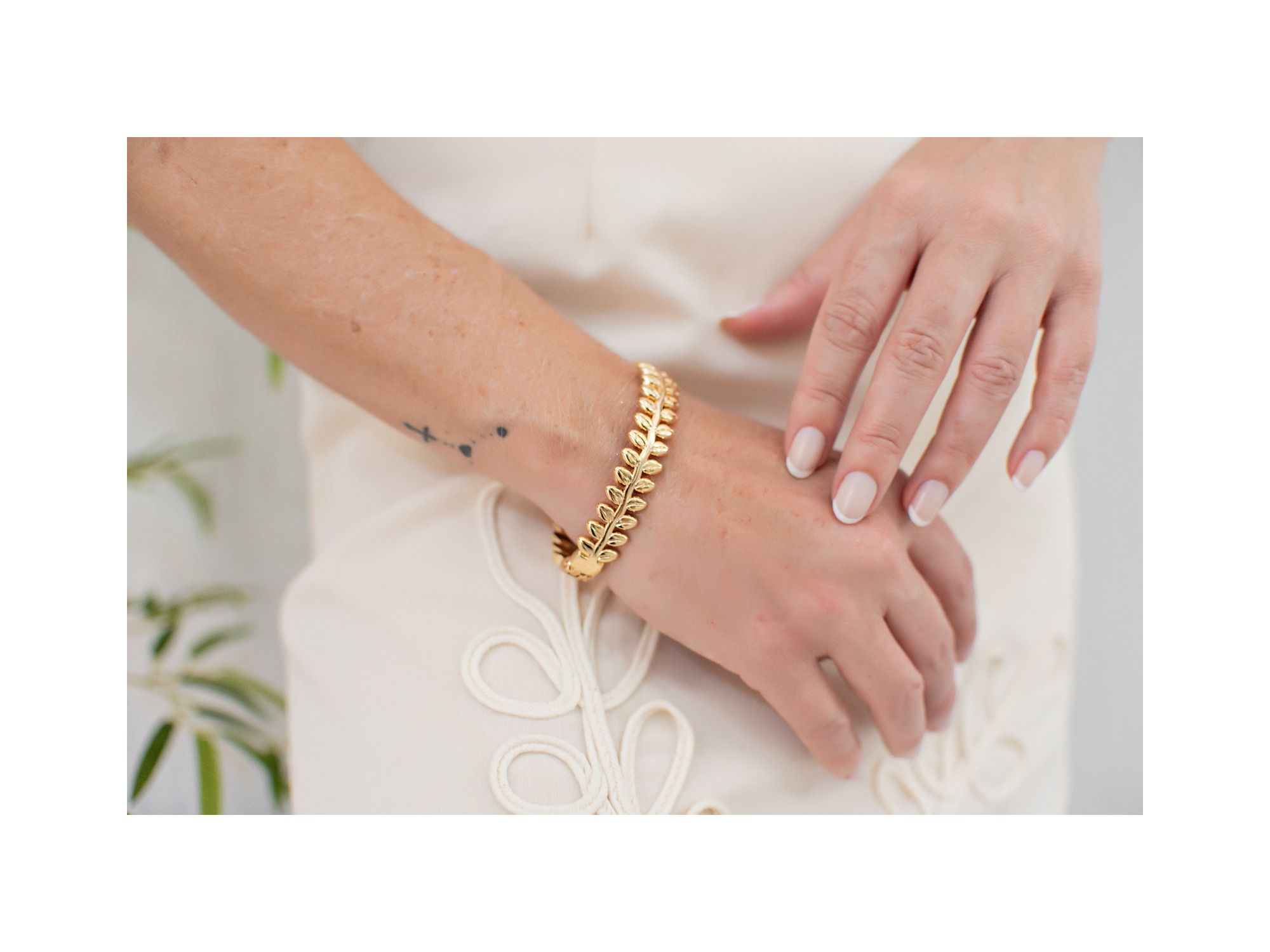 Bracelete Folhas Banhado - Vértice Acessórios