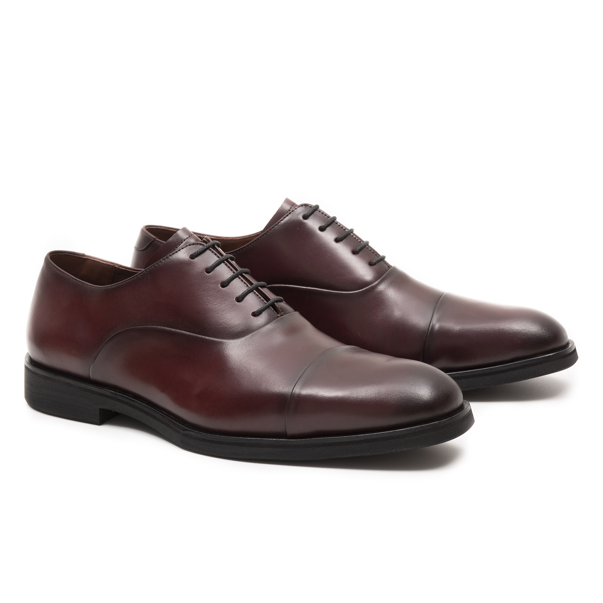 sapato oxford vinho