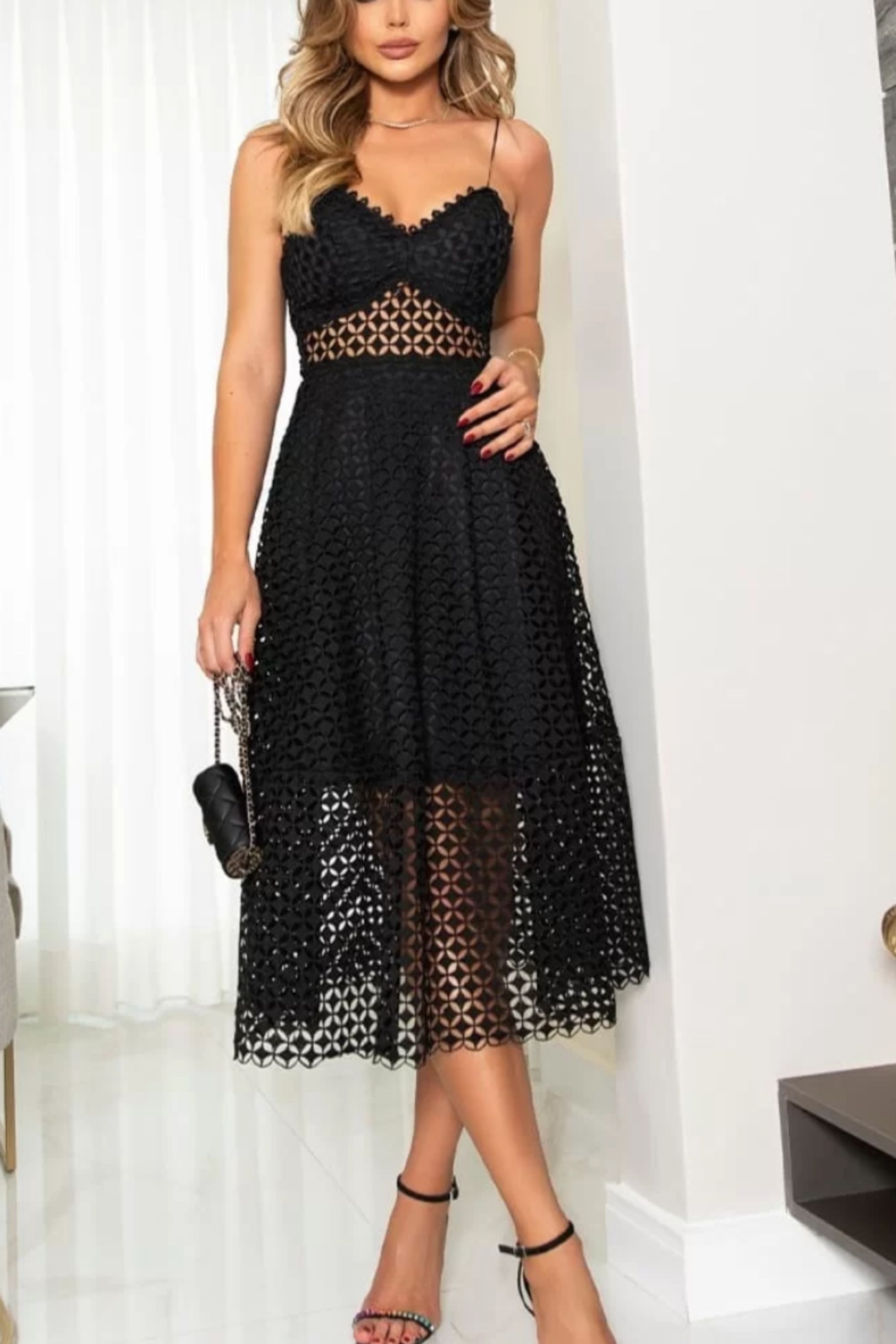 Vestido mídi de renda guipir - preto - Vanessa Marques Boutique