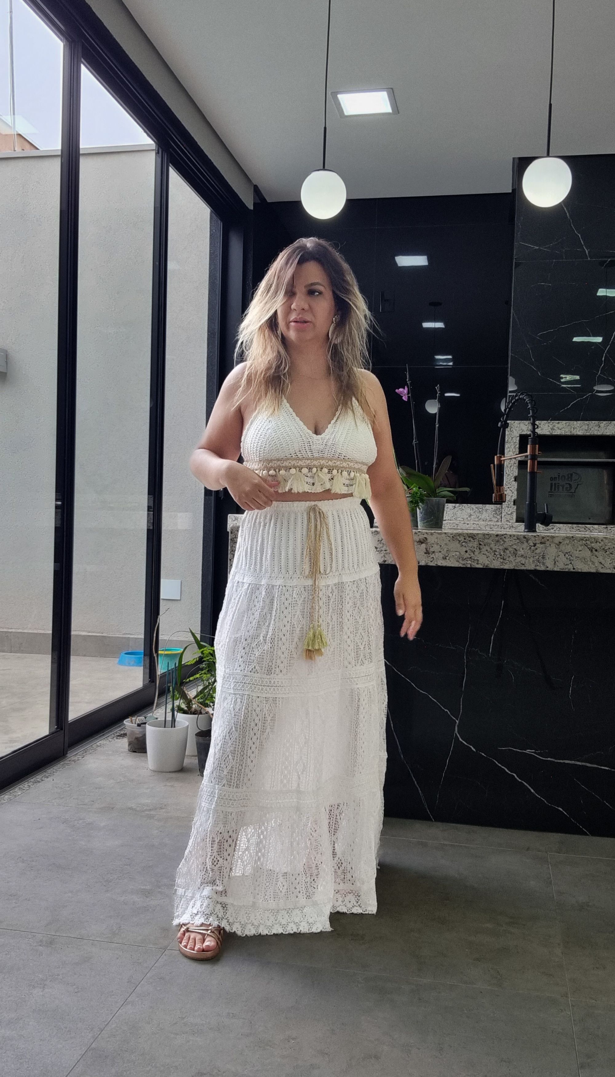Saia Karibe Crochê Longa Cordinha - THASSIA GABRIELA