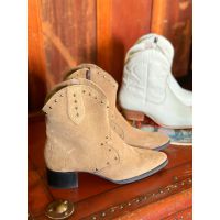 Bota Kentucky Marrom