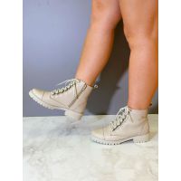 Coturno Jordan Off White