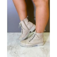 Coturno Jordan Off White