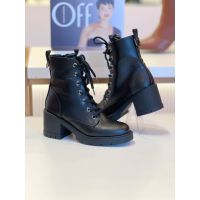 Bota Basic Cadarço Preta