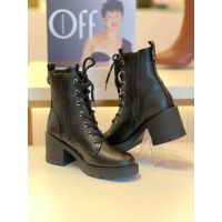 Bota Basic Cadarço Preta