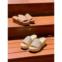 Flat Paola Dourado
