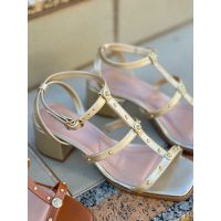 Sandália Taci Dourada