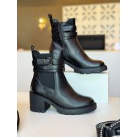 Bota Fivela Salto Tratorado Preta