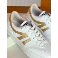 Tênis Essential Branco / Dourado