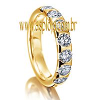 Aliança Diamantada Agregada de Casamento em ouro amarelo 18K largura 4.0mm