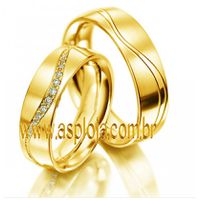 Aliança de casamento diamantes condensados ouro amarelo abaulada 6,0mm
