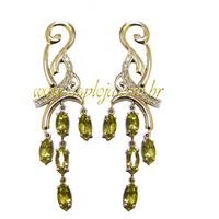 Brinco Curvo Peridoto 0uro Branco 18K Cravado de Diamantes