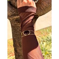BRACELETE OVAL RESINADO MARROM BANHADO A OURO