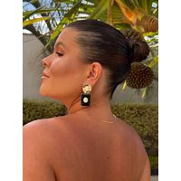 BRINCO CHAPAS BOHO PRETO BANHADO A OURO 