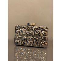 CLUTCH MARTELADA PRATEADA