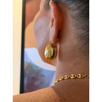BRINCO ARGOLA BOLD ABAULADA BANHADO A OURO 