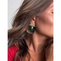 BRINCO BOHO CHAPA RESINADA VERDE BANHADO A OURO 
