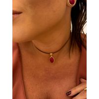 COLAR COURO BOHO E PINGENTE RESINADO RED CHERRY BANHADO A OURO