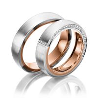 Aliança de Bodas Luxe Radiance com Laterais Cravejada com Diamantes - Ouro 18k