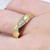 Aliança para Casamento Ondas de Diamantes - Ouro 18k 