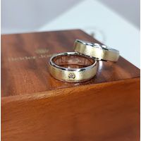 Aliança de Casamento em Ouro 18k com Brilhantes 