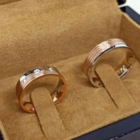 Aliança de Bodas em Ouro 18k com Diamantes