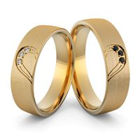Aliança em Ouro 18k Coração com Diamantes Branco e Diamantes Negro