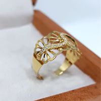 Anel em Ouro 18k Flores Cravejado e Desenhado