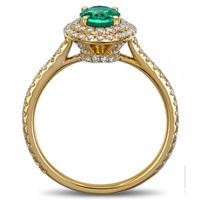 Anel Oval Cravejado com Diamantes Esmeralda