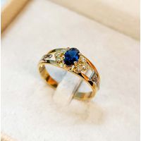Anel de Formatura em Ouro 18k Personalizado com o Curso Escolhido Safira Azul