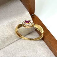 Anel de Formatura em Ouro 18k com Pedra Navete personalizado