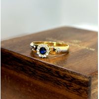 Anel de Formatura em Ouro 18k com Pedra Redonda Central 