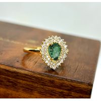 Anel de Formatura em Ouro 18k Gota Cravejado Esmeralda