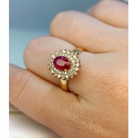 Anel de Formatura em Ouro 18k Oval Borda Cravejada