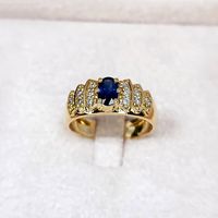 Anel de Formatura Psicologia Feminino com Safira Azul e Brilhantes