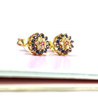 Brinco em Ouro 18k Redondo Cravejado com Safira Natural, Rubi Natural e Diamantes