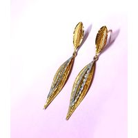 Brinco em Ouro 18k Folhas Diamantadas