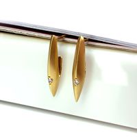 Brinco em Ouro 18k Palito Com Diamante