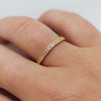 Meia Aliança Fino Zircônia Quadrado