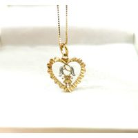 Pingente em Ouro 18K Menina Coração Diamantado