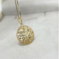 Pingente Redondo Flôr de Lotus em Ouro 18k