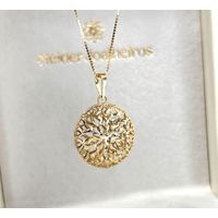 Pingente Redondo Flôr de Lotus em Ouro 18k