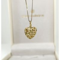 Pingente em Ouro 18k Coração Diamantado Fosco