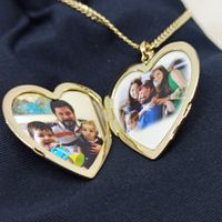 Relicário Coração Radiante em Ouro 18k Gravação de Letra com Diamantes