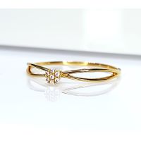 Anel Solitário em Ouro 18k Cravejado Vazado nas laterais