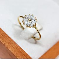 Anel em Ouro 18k Flor com Pétalas Cravejadas