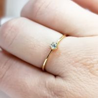 Anel Solitário em Ouro 18k Aro Fino - Com Diamante