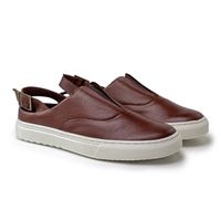 Mule com Fecho Masculino Connect em Couro - Brown