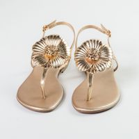 Sandalia Laroche Hellen Flor em Couro - Ouro Claro