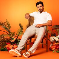 Chinelo Nuvem Cloud Dedo - Marfim + Brinde Relógio Digital